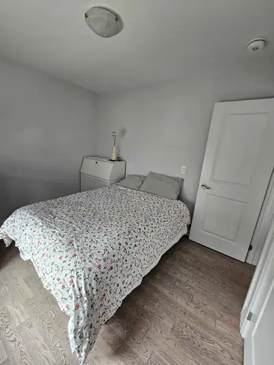 Female only  furnished bedroom