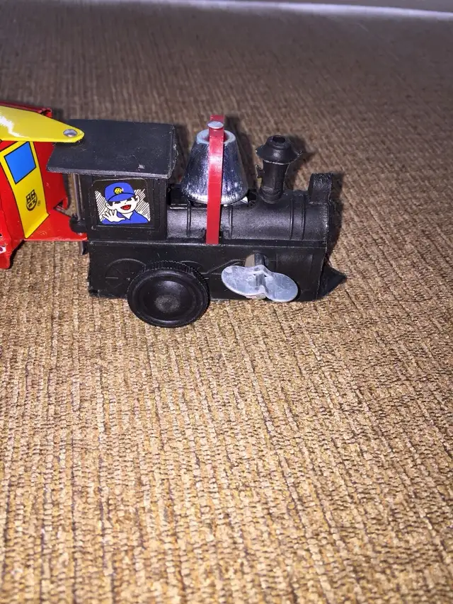 Classic Tin  Wind up Iron Train /Firm price  in Arts & Collectibles in Calgary - Image 3