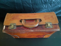 Vintage Garland Genuine Leather Dr's Briefcase