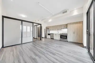 - Hydro/Heat/Water Included - Tenant only pays internet - 1 Bedroom - 1 Bathroom - 555 sq.ft - Gore...