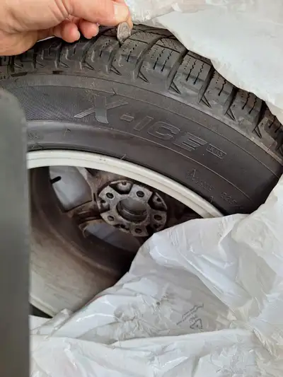 Full set of 4 Michelin X-Ice winter tires with alloy rims with good tread. Sizes: 225/55/R17. Previo...