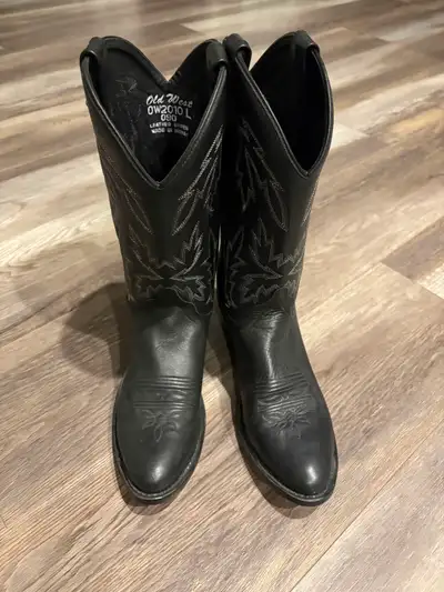Women’s Old West Black Cowboy Boots, View more