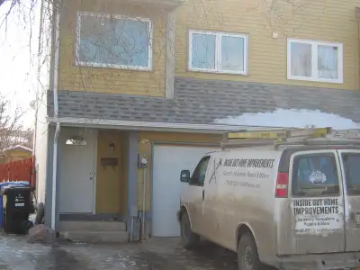 THICKWOOD  TOWNHOUSE FOR RENT