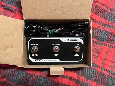 DigiTech FSX3 Footswitch, View more