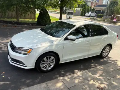 Came off a 2015 Jetta. Like new rubber with a DOT of 2021 and an depth reading of 9/32. Lots of trea...