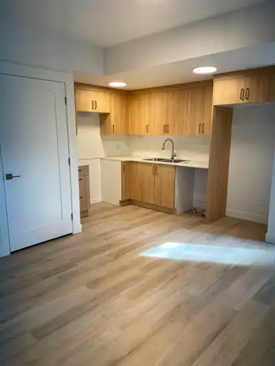 Brand New 1 Bed / 1 Bath Garden Suite – Rose Valley | May 15th Bright and spacious 1 bedroom, 1 bath...
