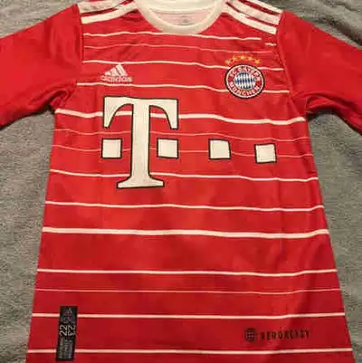 FC Bayern Munich Sadio Mané 22/23 Kit, View more