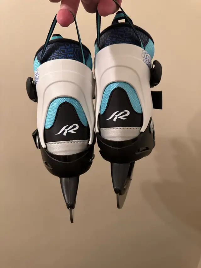 K2 Skate Girl's Marlee Ice Skate Blue Black-size 8-12 in Skates & Blades in Mississauga / Peel Region - Image 3