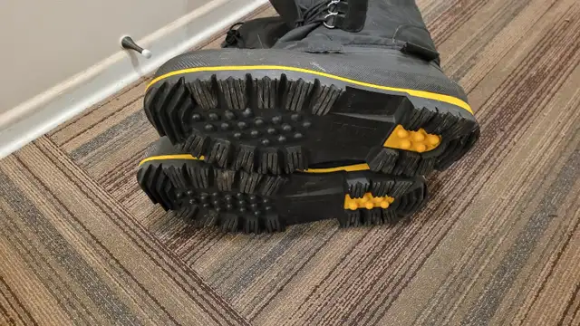 Baffin Driller winter work boots 14 in Men's Shoes in Edmonton - Image 7