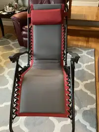 Gravity chairs
