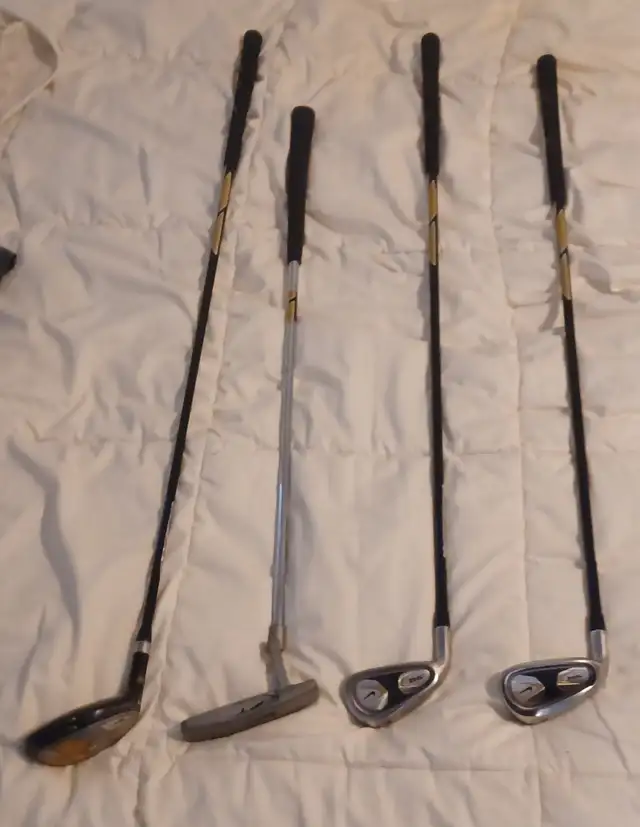 Nike Brand Youth golf clubs left handed in Golf in City of Toronto - Image 2