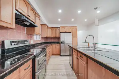 Daily/Weekly Room Rental Scarborough- $80