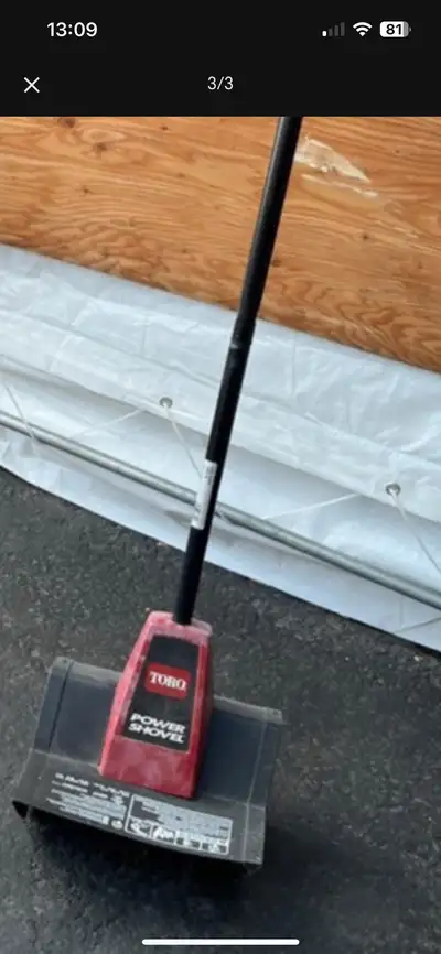 Soufleuse électrique Toro 12’’,6,5A en bonne état., View more