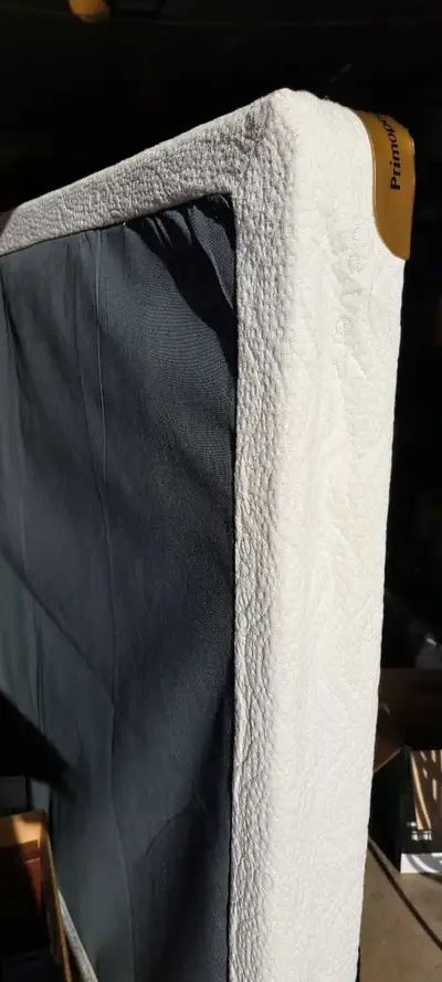 sommier lit queen , View more