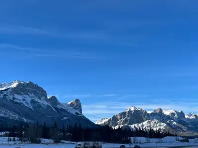 ️ FURNISHED 3-BEDROOM CONDO FOR RENT – CANMORE, AB ️ Available October 3 Beautiful, fully furnished...