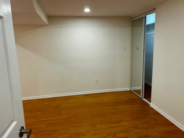 Lovely basement apartment for rent  in Long Term Rentals in Markham / York Region - Image 8