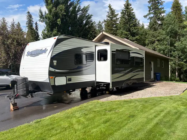 2015 Springdale travel trailer  in Travel Trailers & Campers in Cranbrook - Image 3