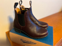 Blundstones  Womens #2060