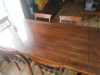 Table de cuisine en bois massif