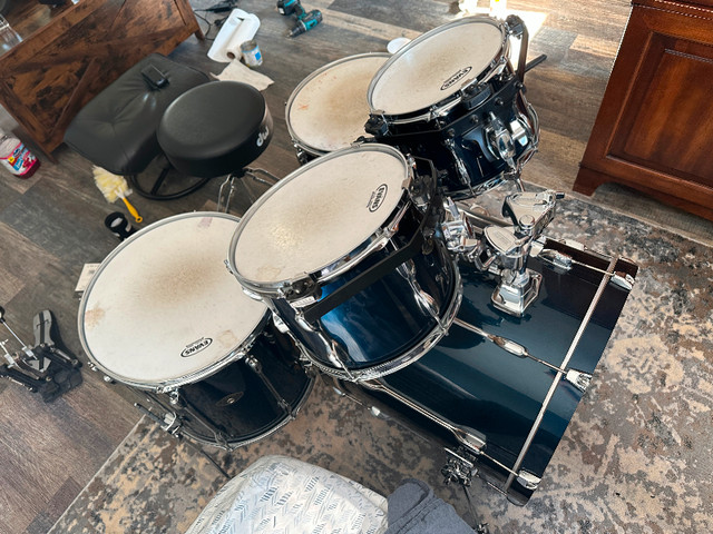 TAMA Rockstar 5 piece drum kit in Drums & Percussion in Windsor Region - Image 2