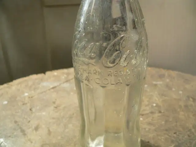 plusieurs bouteille vintage a différent prix in Arts & Collectibles in Lanaudière - Image 11