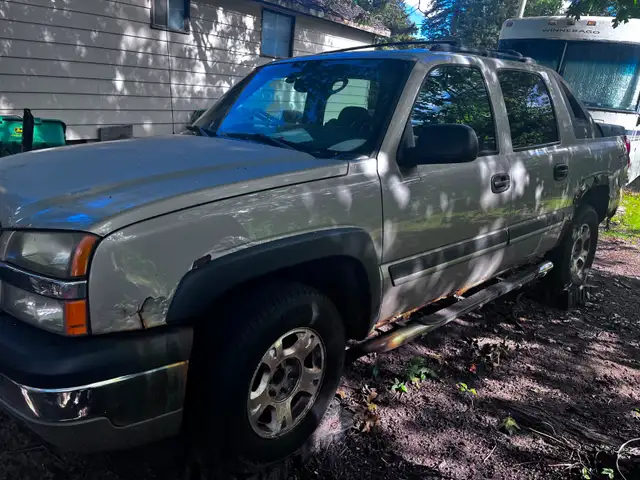 2004 Chevy Avalanche
