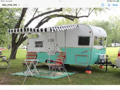 2015 Shasta Re-Issue 16 ft Airflyte Camper trailer. Comes with all needed amenities, A/C, heater, ho...