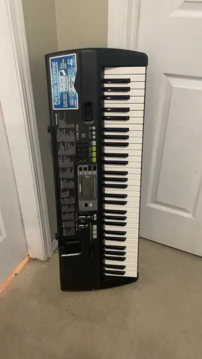 keyboard piano no cord with it or mic, View more