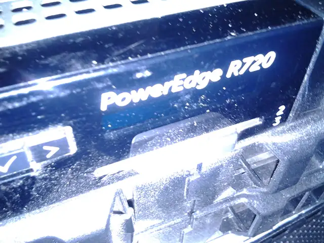 dell r720 2 x 12 core 2.8 96 gig 100+ servers SALE VENTE ups rm in Servers in City of Montréal - Image 3