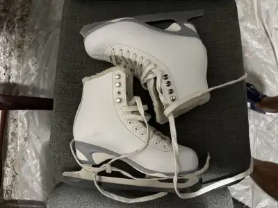 Child’s Ice Skates size 6 | USED TWICE, View more
