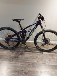 Montian bike, Trek Fuel EX 5 27.5 size small.
