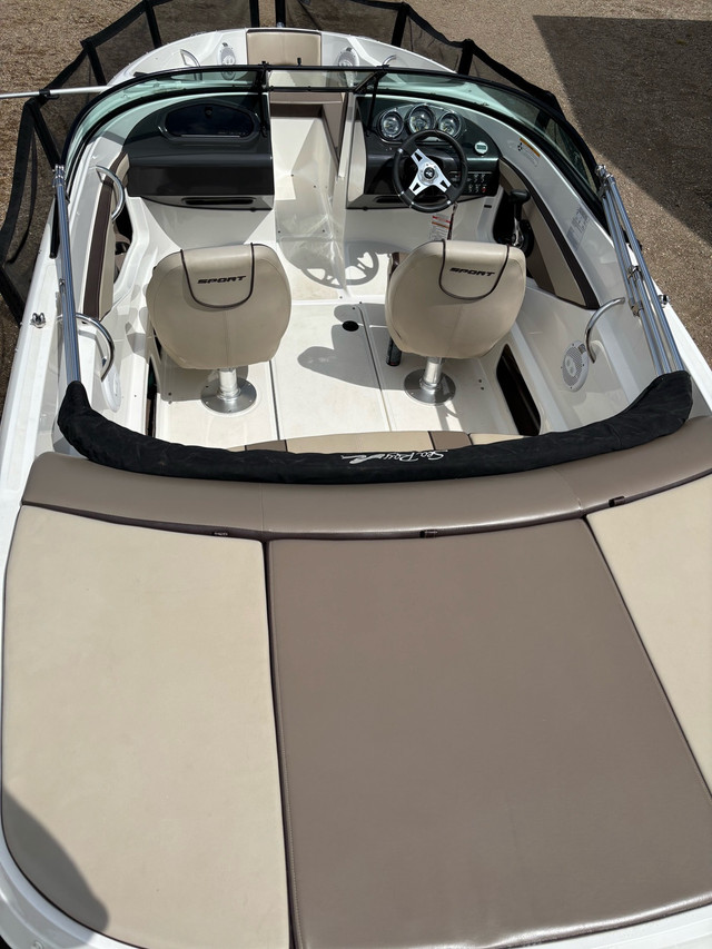 2013 Sea Ray 190 Sport in Powerboats & Motorboats in Swift Current - Image 4