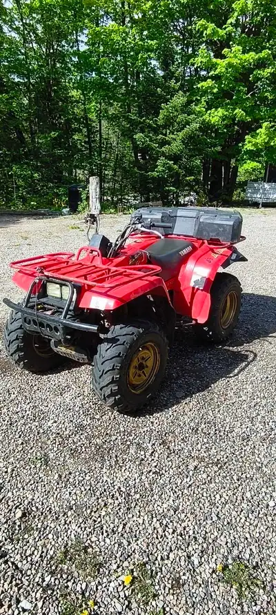 1996 Yamaha Big Bear 350 SE 4x4 comes with a bonus 1994 parts machine with 4 good tires. The main 19...