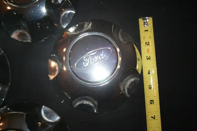 FORD TRUCK CENTER CAPS in Other Parts & Accessories in Ottawa - Image 5