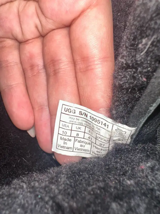 UGG Boots Women in Women's - Shoes in City of Montréal - Image 6