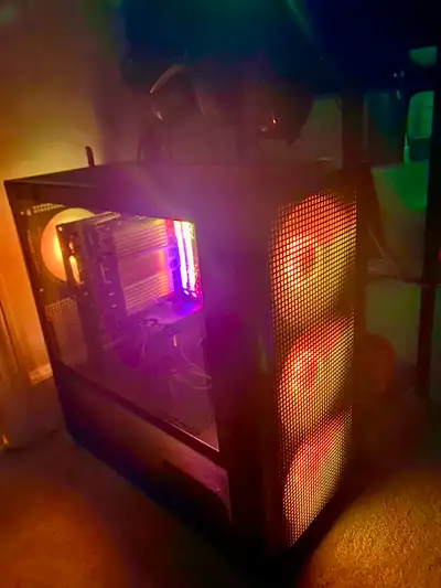 Quiet High Performance Gaming Pc With monitor keyboard and mouse, View more