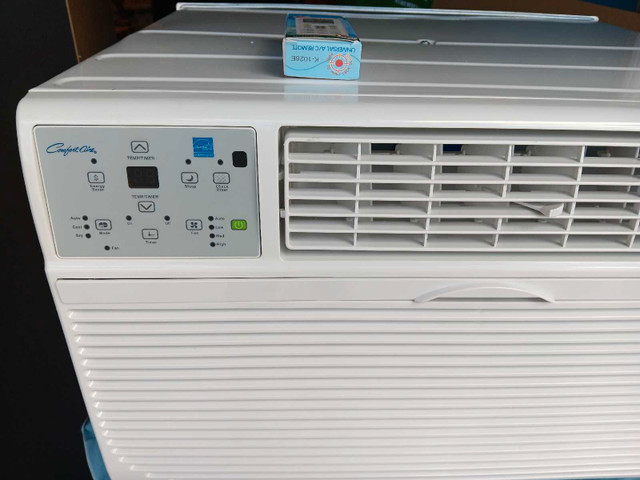8000 BTU SLEEVE A/C in Other in Windsor Region - Image 2