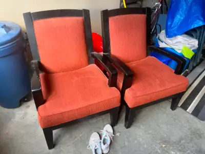 Two very comfy chairs available for pick up, come from a clean unrented home in Sun Peaks. If you ca...