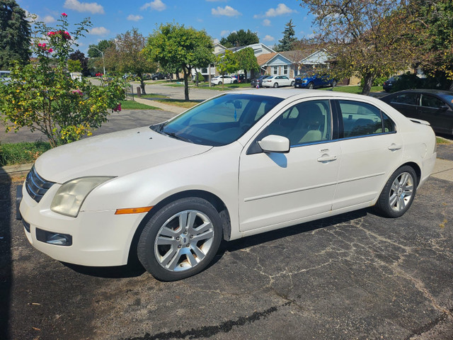 2009 Ford Fusion AWD in Cars & Trucks in Mississauga / Peel Region - Image 2