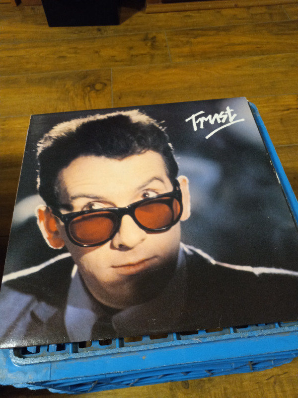 Vinyl Record/LP Elvis Costello TRUST Excellent Condition Org. in CDs, DVDs & Blu-ray in Trenton