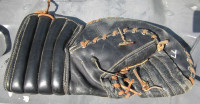 Vintage goalie glove Winnwell trapper