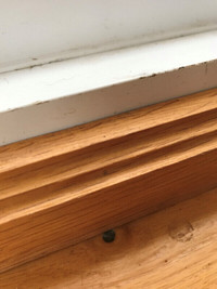 Oak moldings / moulures en chêne