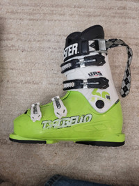 Dalbello 24.5 ski boot