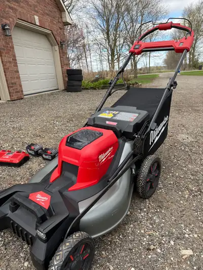 Milwaukee M18 FUEL Lawn Mower, View more