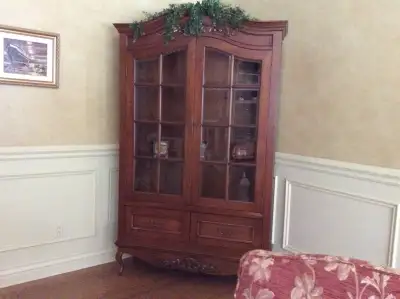 Meuble curio- Curio cabinet, View more