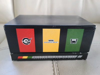 COCKSHUTT 1655 (RED) MINNEAPOLIS-MOLINE G750 (YELLOW) OLIVER 1655( GREEN) MODELS AND DISPLAY IN MINT...