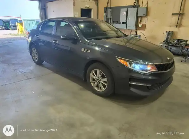 2017 Kia Optima LX sedan