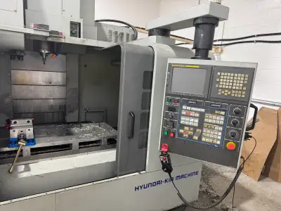 Kia vx 500 X40” Y20” Z25” Year:2009 Fanuc 21imb Condition:perfect Rpm:10,000