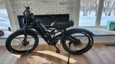 Brand new Eahora Romeo Pro just assembled Features include: 1,200-1,400W peak motor Lithium battery...