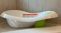 Fisher price bath tub for baby with Foam Cushion
